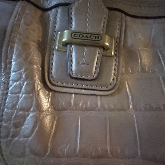 COACH handbag - Picture 3 of 5